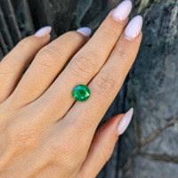 2.62 Ct. Emerald from Zambia Life Style