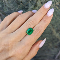 3.75 Ct. Emerald from Zambia Life Style