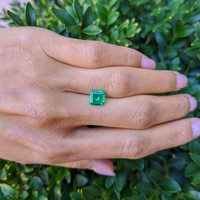 1.31 Ct. Emerald from Colombia Life Style