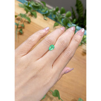 1.08 Ct. Emerald from Colombia Life Style