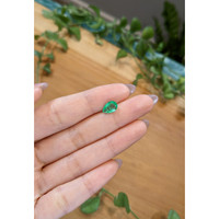 1.27 Ct. Emerald from Colombia Life Style