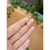 0.40 Ct. Emerald from Afghanistan Life Style