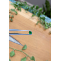 0.40 Ct. Emerald from Afghanistan Life Style