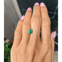 1.25 Ct. Emerald from Colombia Life Style