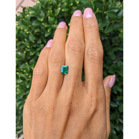 1.25 Ct. Emerald from Colombia Life Style