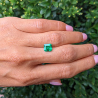 1.66 Ct. Emerald from Colombia Life Style