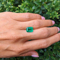 3.31 Ct. Emerald from Colombia Life Style