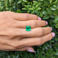2.64 Ct. Emerald from Colombia Life Style