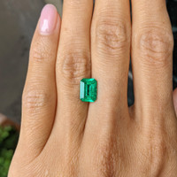 1.84 Ct. Emerald from Colombia Life Style