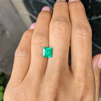 1.77 Ct. Emerald from Colombia Life Style