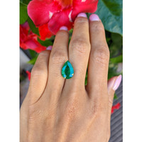 4.08 Ct. Emerald from Colombia Life Style