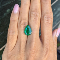 4.08 Ct. Emerald from Colombia Life Style