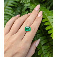 3.67 Ct. Emerald from Colombia Life Style