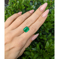 3.22 Ct. Emerald from Zambia Life Style
