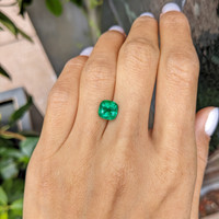 2.07 Ct. Emerald from Zambia Life Style