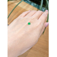 0.36 Ct. Emerald from Colombia Life Style