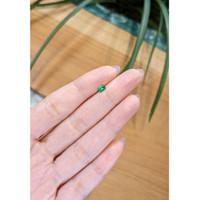 0.20 Ct. Emerald from Afghanistan Life Style