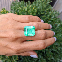 19.36 Ct. Emerald from Colombia Life Style