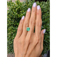 1.86 Ct. Emerald from Colombia Life Style
