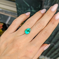 2.42 Ct. Emerald from Colombia Life Style