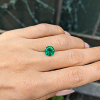 2.10 Ct. Emerald from Zambia Life Style