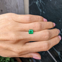 1.26 Ct. Emerald from Colombia Life Style