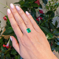 2.94 Ct. Emerald from Colombia Life Style