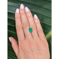 2.11 Ct. Emerald from Colombia Life Style