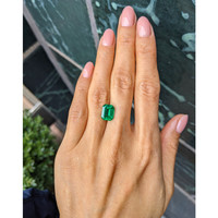 3.29 Ct. Emerald from Colombia Life Style