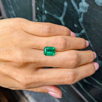 3.29 Ct. Emerald from Colombia Life Style