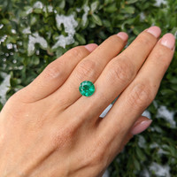 2.63 Ct. Emerald from Zambia Life Style