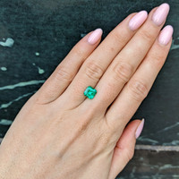 1.67 Ct. Emerald from Colombia Life Style