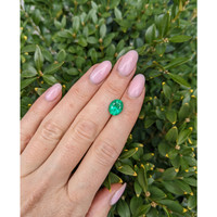 2.22 Ct. Emerald from Colombia Life Style