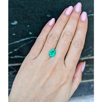 2.14 Ct. Emerald from Colombia Life Style