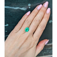 2.14 Ct. Emerald from Colombia Life Style