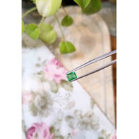 0.71 Ct. Emerald from Colombia Life Style