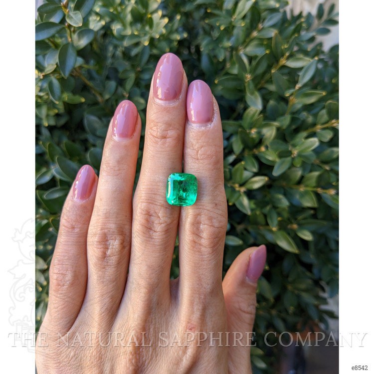 6.19 Ct. Cabochon Emerald from Colombia