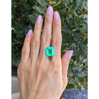 10.29 Ct. Emerald from Colombia Life Style