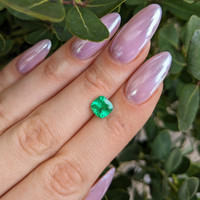 1.42 Ct. Emerald from Colombia Life Style