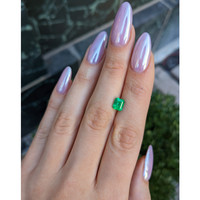 1.04 Ct. Emerald from Colombia Life Style