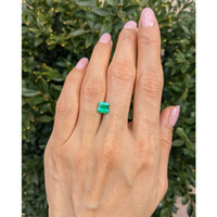 1.23 Ct. Emerald from Colombia Life Style