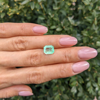 2.35 Ct. Emerald from Colombia Life Style