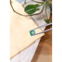 1.85 Ct. Emerald from Zambia Life Style