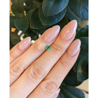 0.35 Ct. Emerald from Afghanistan Life Style