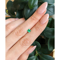 0.51 Ct. Emerald from Afghanistan Life Style