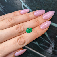 2.52 Ct. Emerald from Afghanistan Life Style