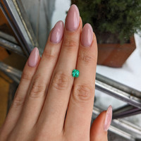 0.91 Ct. Emerald from Colombia Life Style