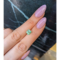 1.32 Ct. Emerald from Afghanistan Life Style