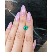 2.17 Ct. Emerald from Colombia - Muzo Life Style