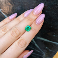2.17 Ct. Emerald from Colombia - Muzo Life Style